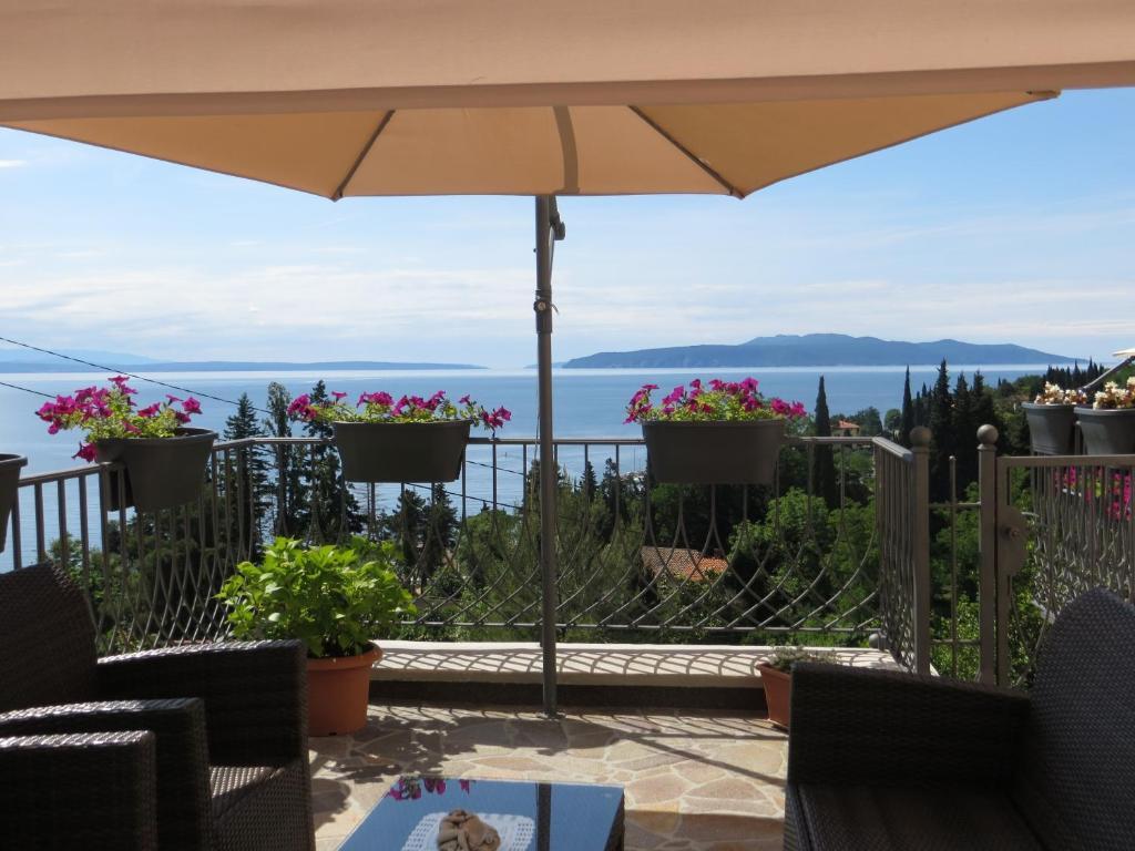Villa Luppo Ičići Esterno foto