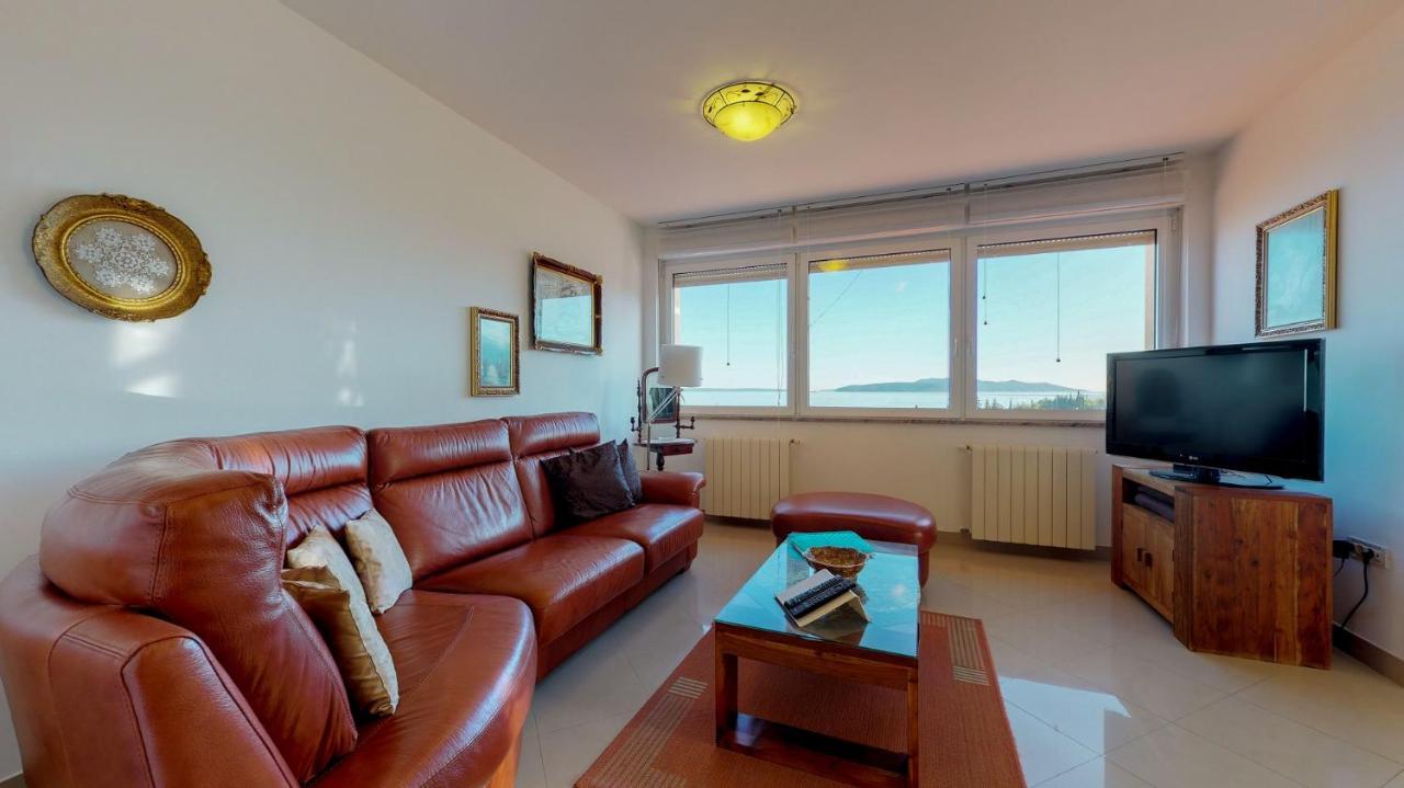 Villa Luppo Ičići Esterno foto