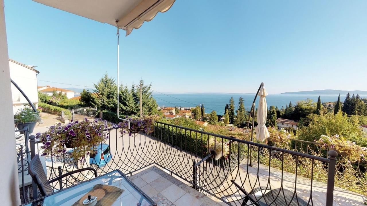 Villa Luppo Ičići Esterno foto